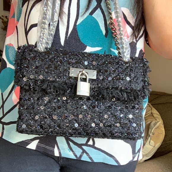 Authentic KURT GEIGER LONDON Tweed Lock fringe sequins flap Crosby/shoulder - Picture 12 of 15